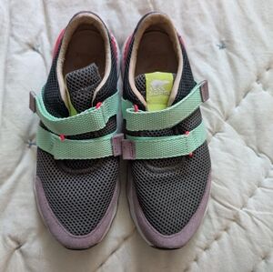 Sorel Vibe Collection Kinetic Lite Strap Sneakers in Coal